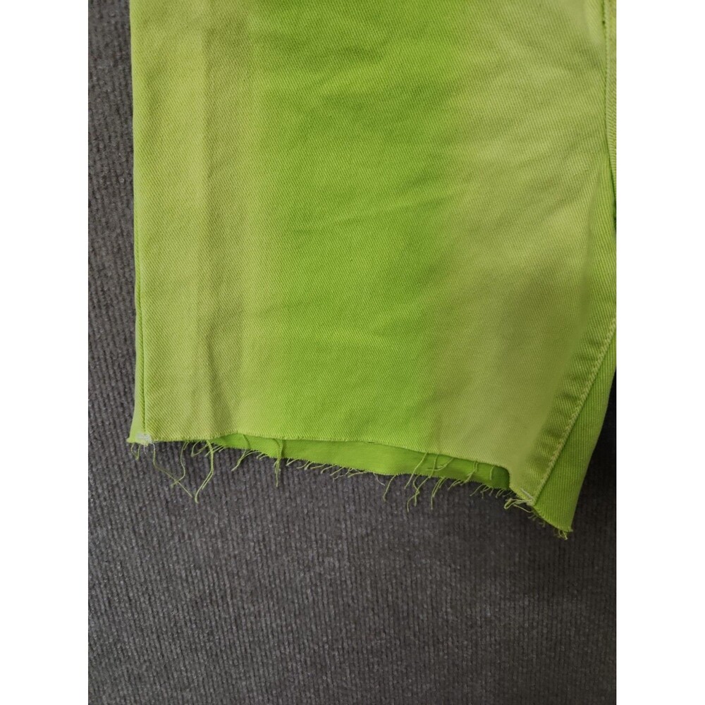 BDG Longline Carpenter Shorts Womens 27 Lime Green Raw Hem Denim NEW - Picture 5 of 12